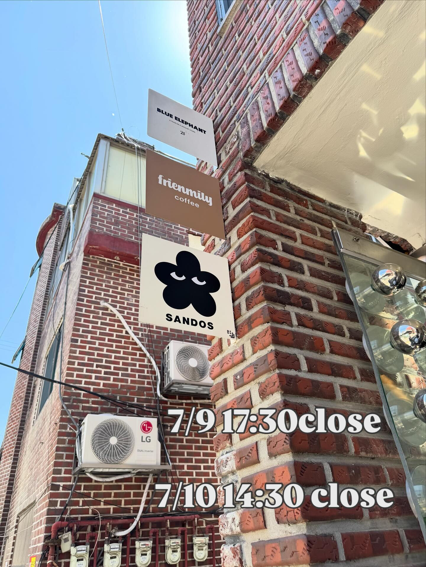 ⁡